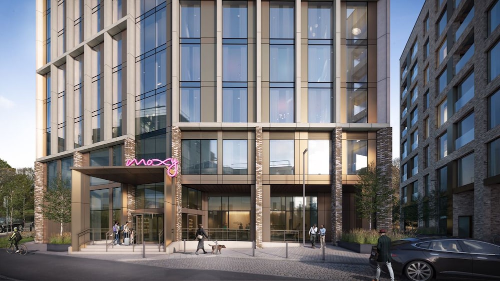 Moxy Dublin Docklands 42/48