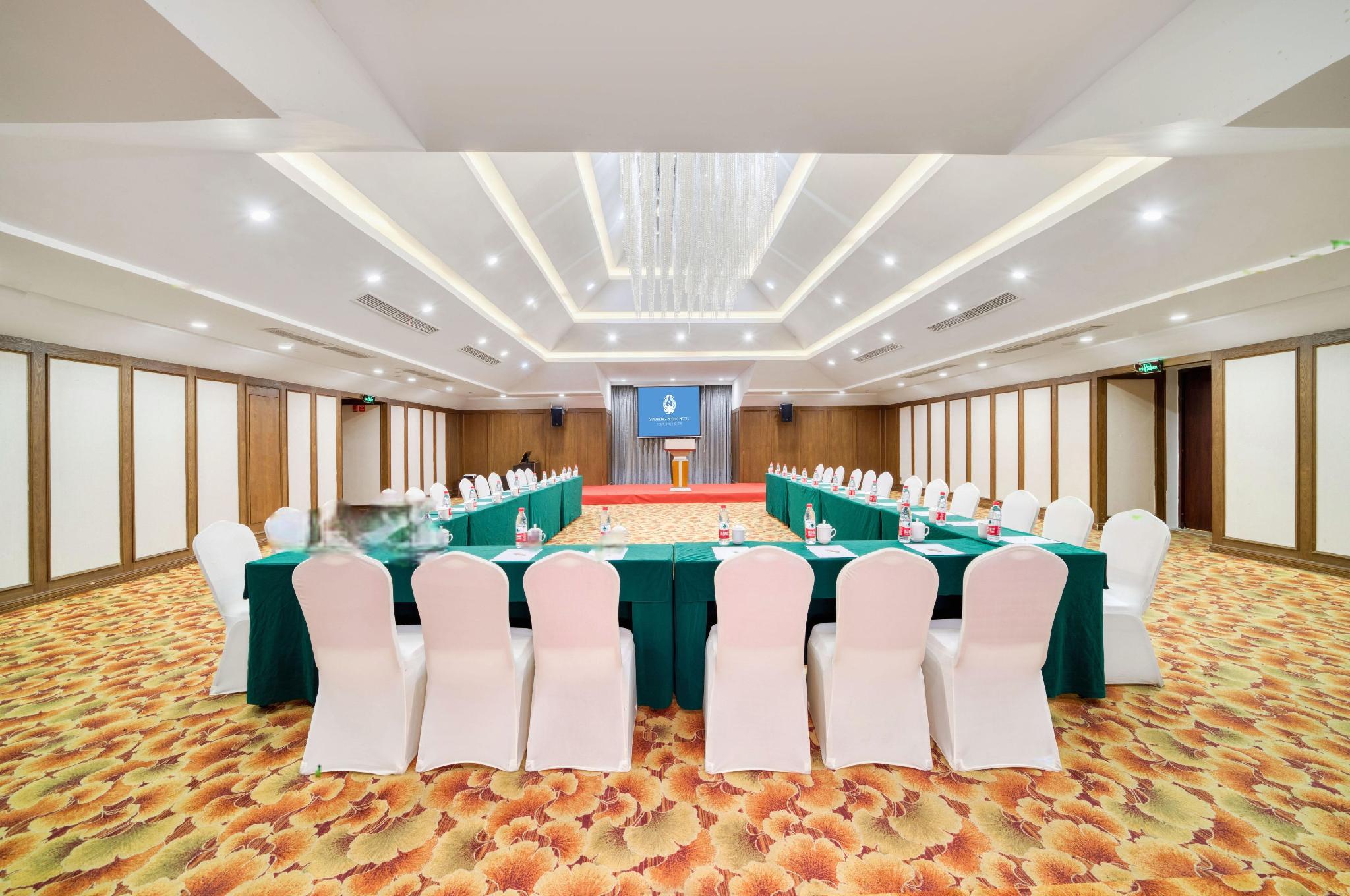 Swanburg Resort Hotel 13/22