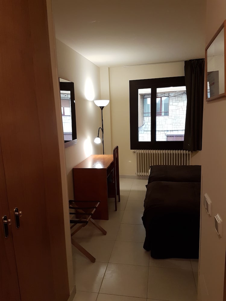 Hotel Guineu 44/54