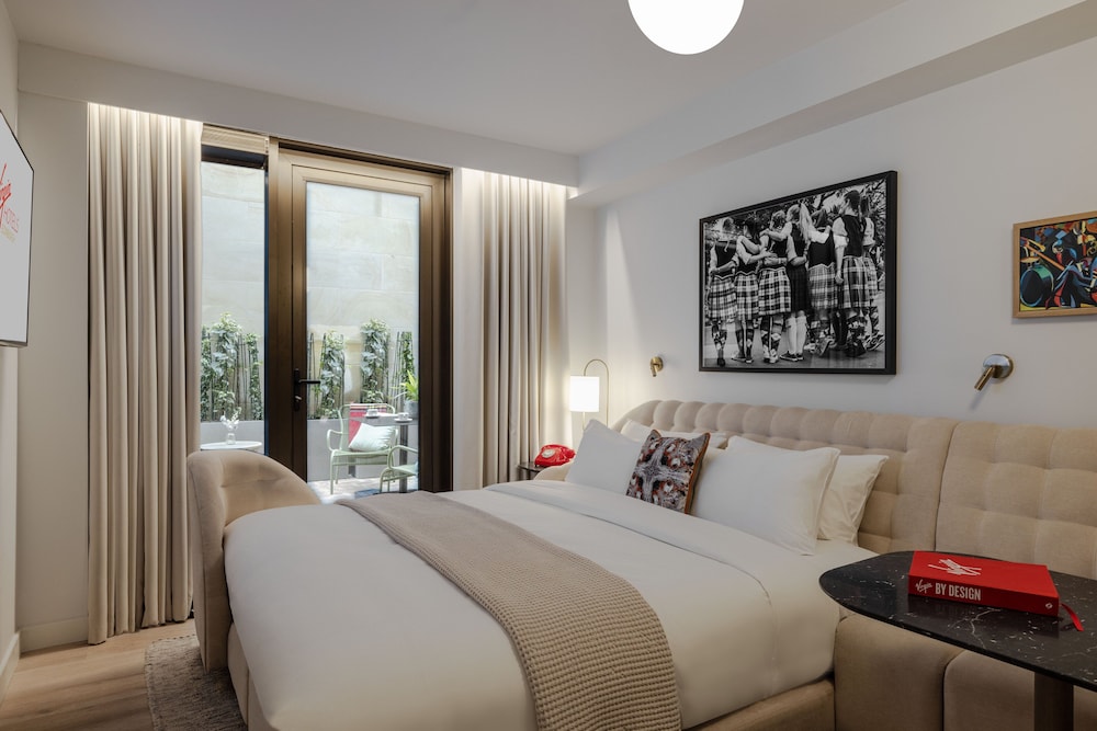 ROOM, KING BED, PATIO, TERRACE