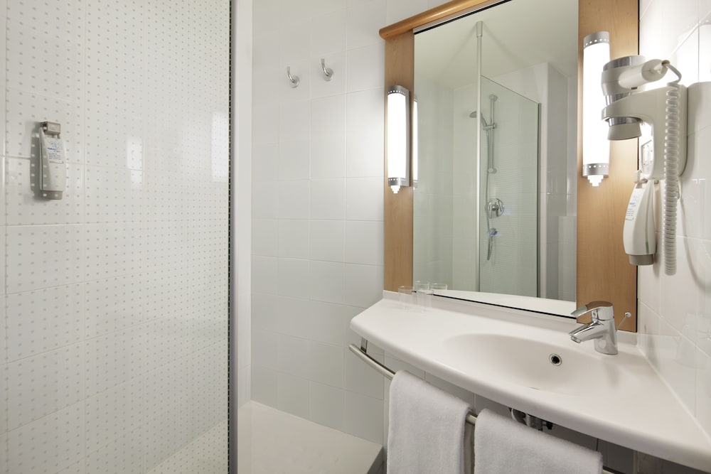 Ibis Lleida 50/50