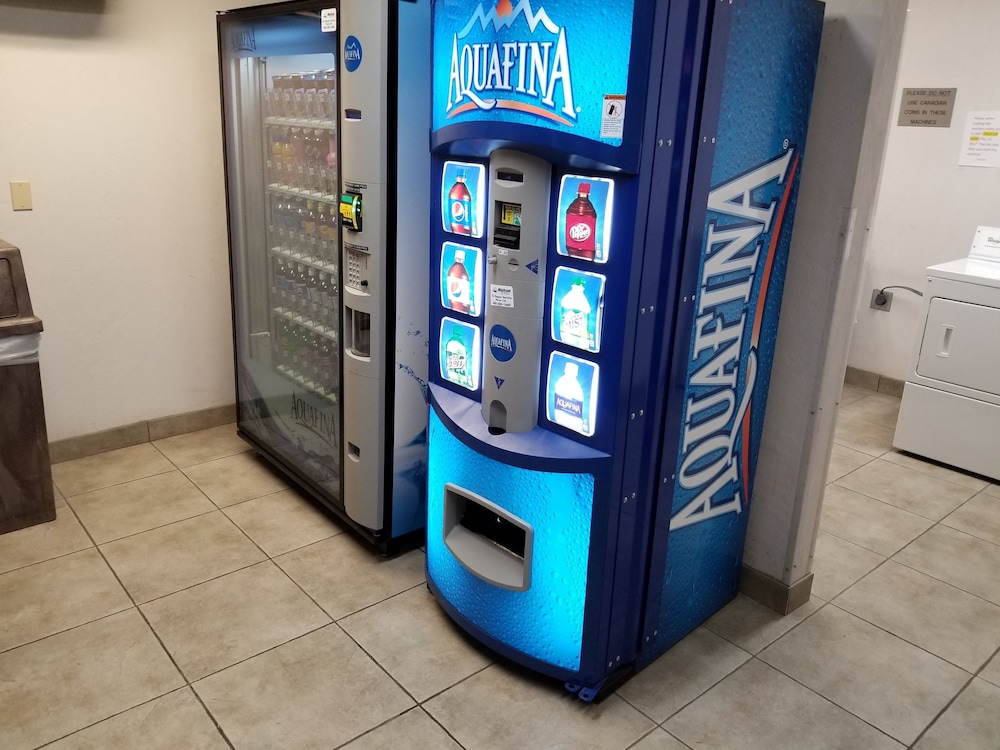 Super 8 by Wyndham Bellingham Airport/Ferndale WA 3/57