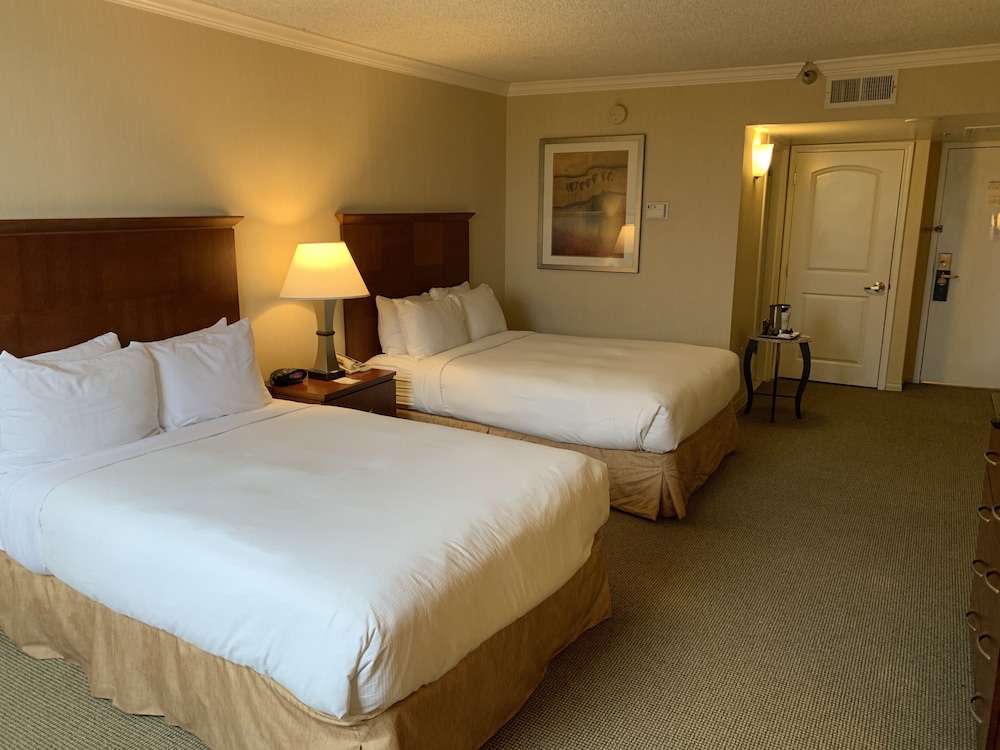 Ontario Airport Hotel And Conference Center 18/61