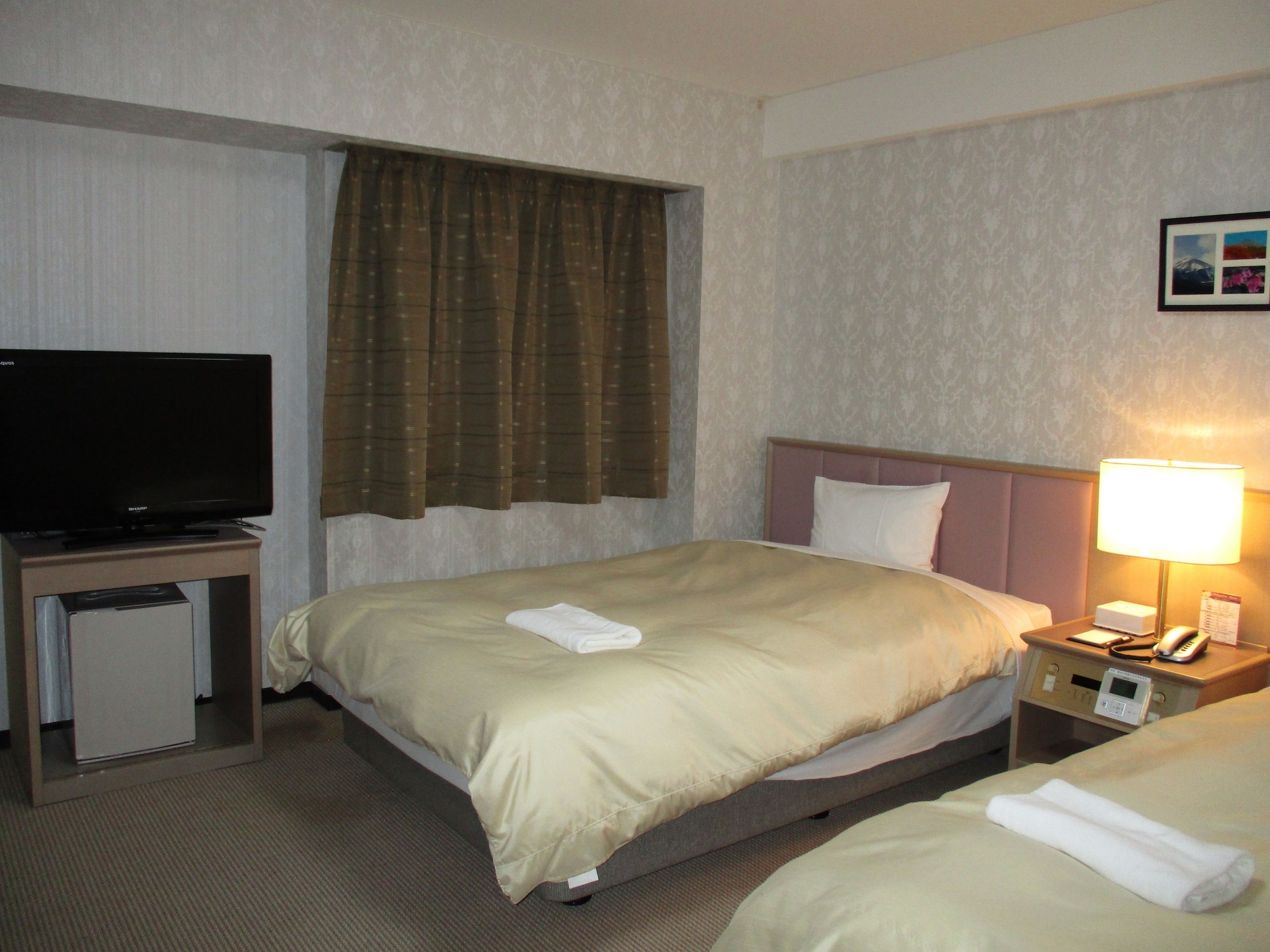 STANDARD, TWIN BEDS