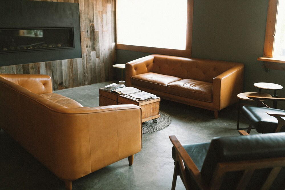 Adrift Hotel 32/50