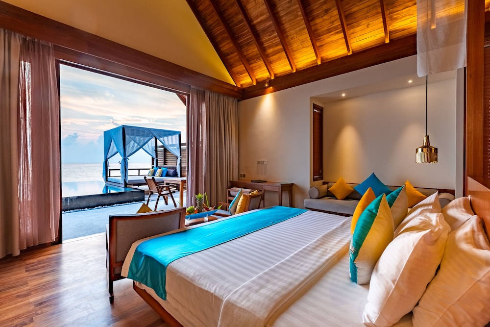 Furaveri Maldives 22/67