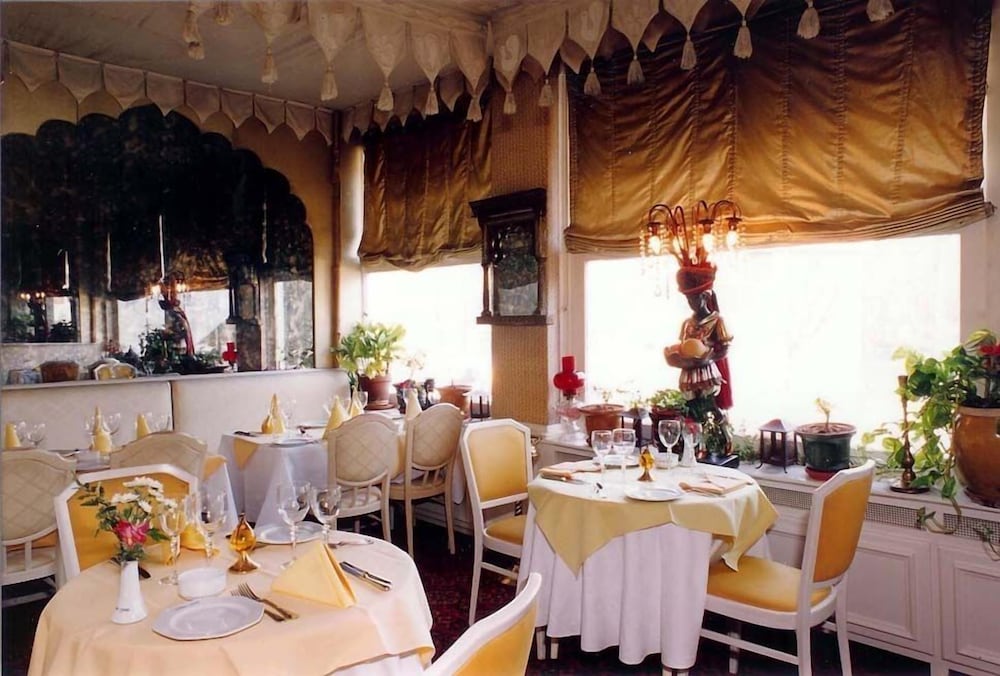 Hotel L'auberge Du Souverain 23/39