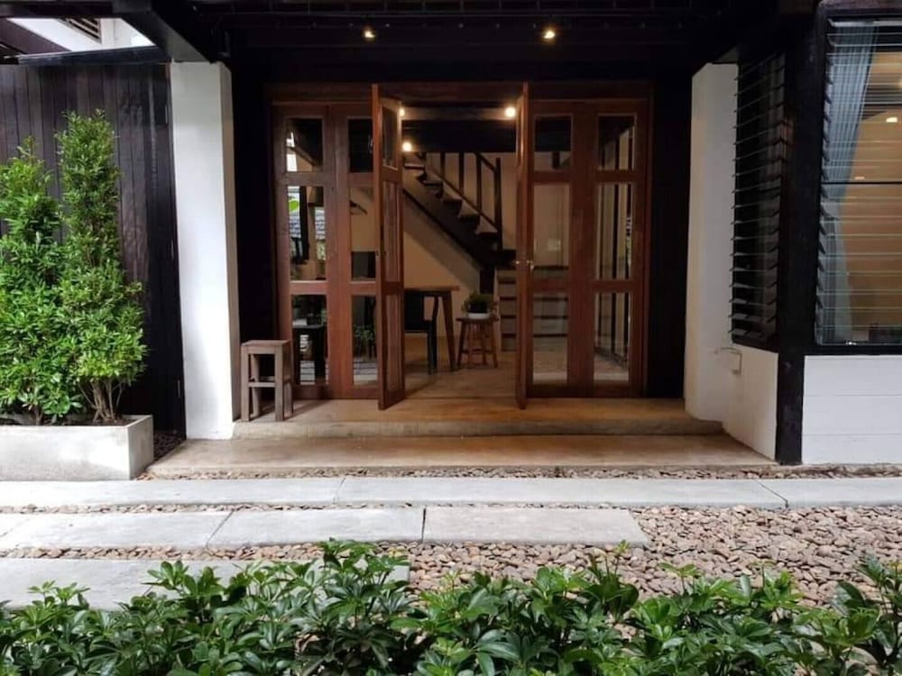 Thapae Happy House 4/32