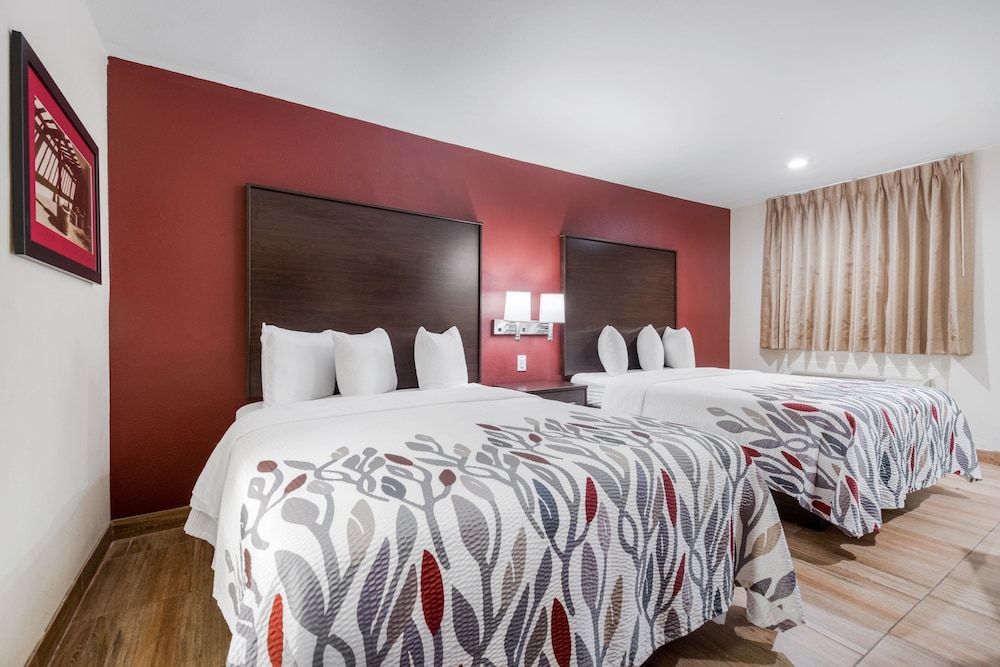 Red Roof Inn Houston Spring North 15/31
