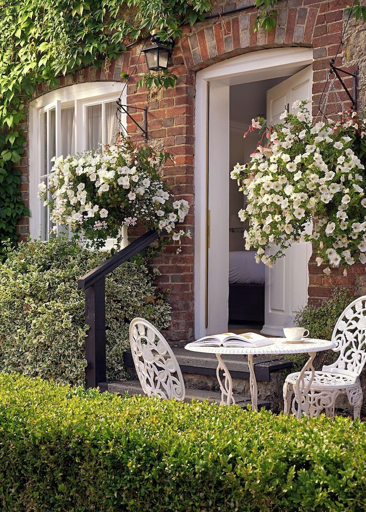 Chilston Park Hotel 44/48
