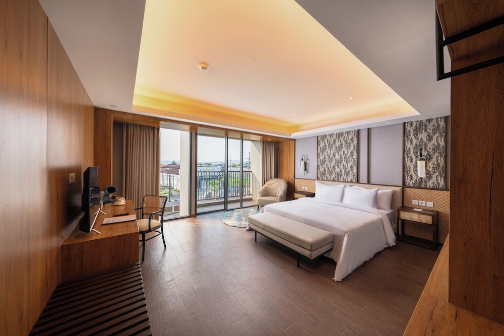Myze Hotel Sumenep 6/22