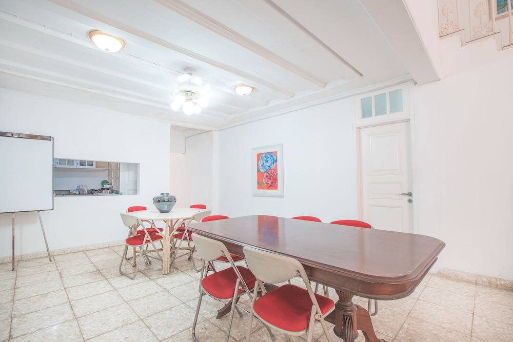 Oyo 332 Residence G17 42/50
