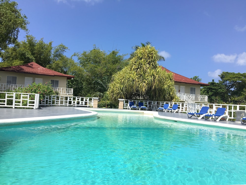 Gold Nugget Hotel 26/29