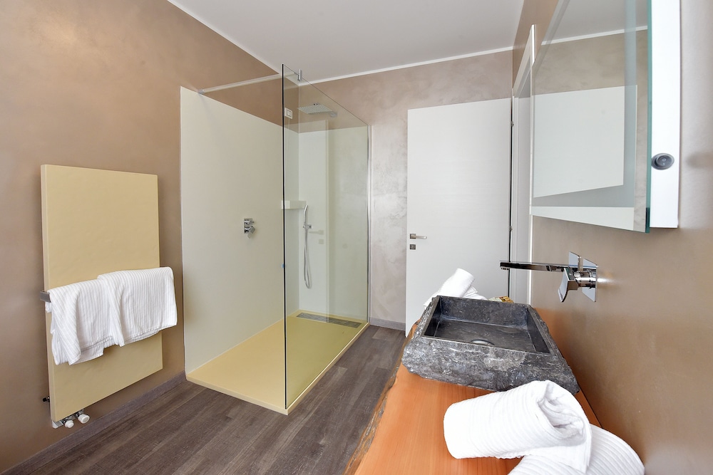 Ecohotel Primavera 72/72