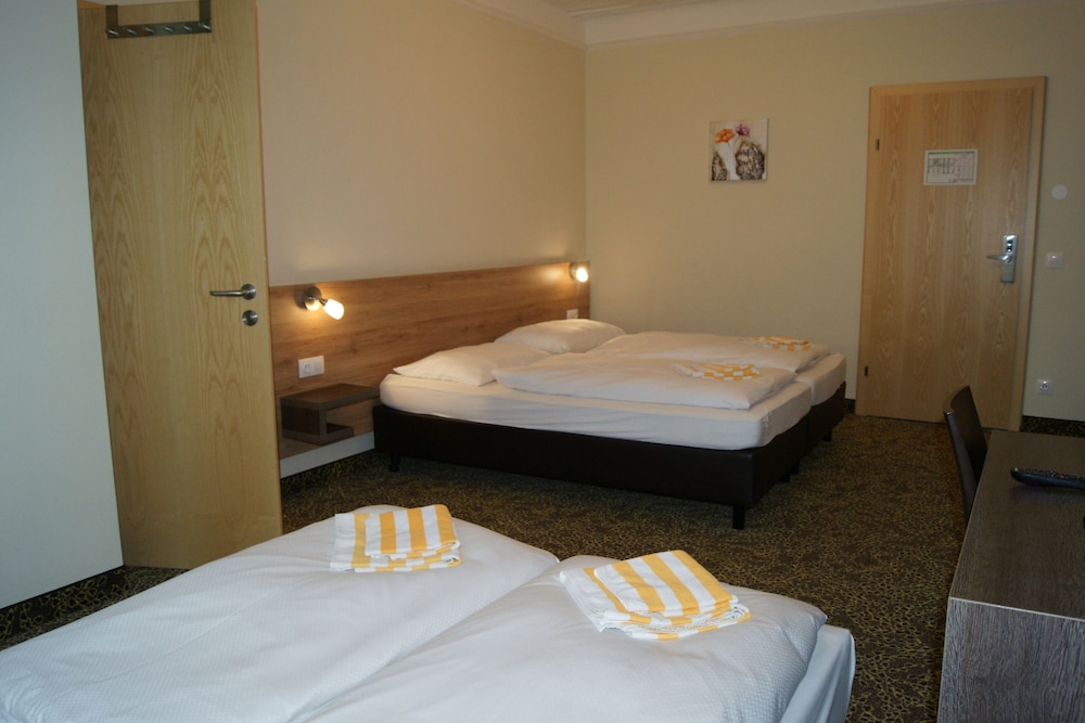 Hotel Lindenhof 18/72