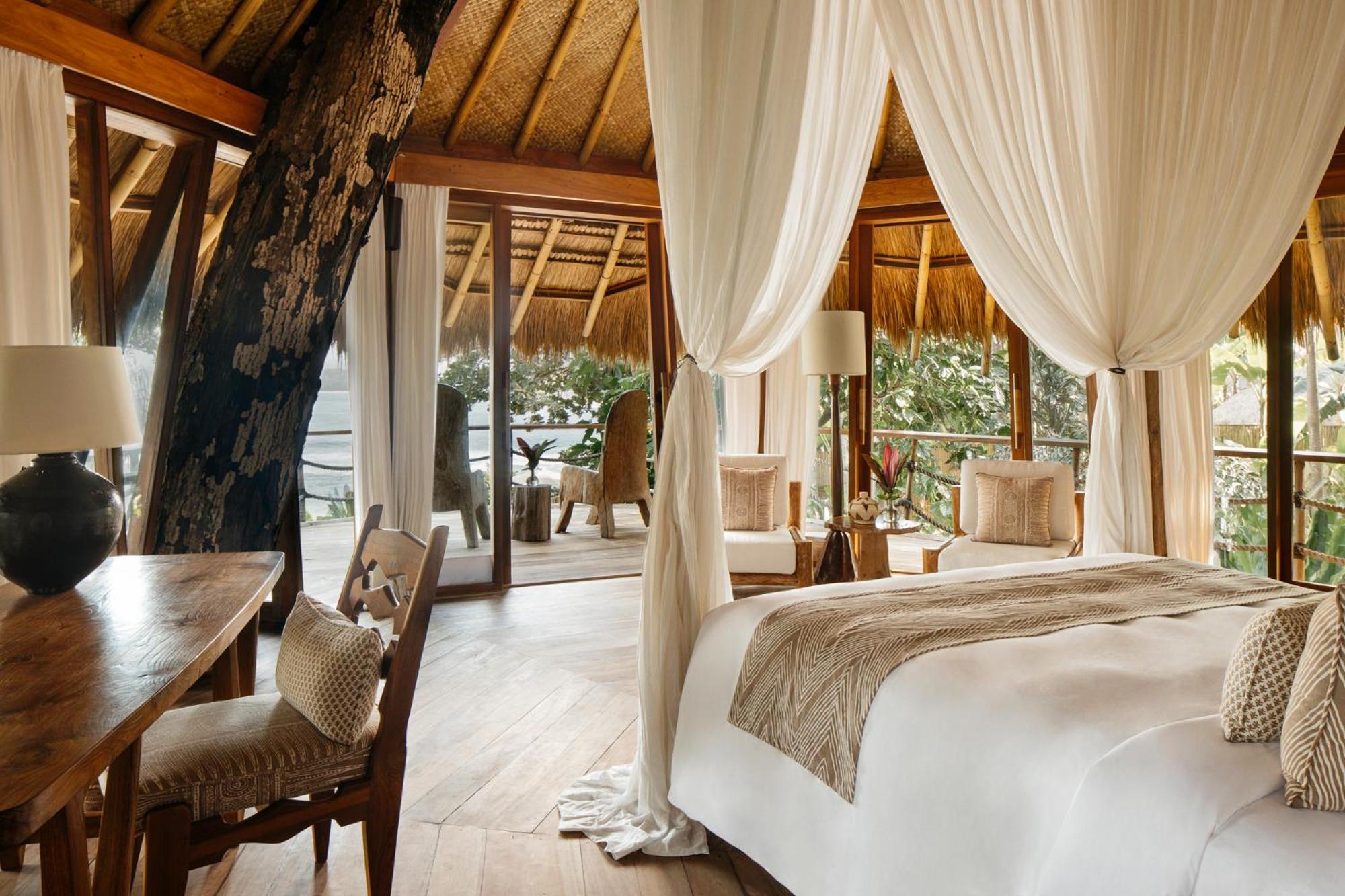 Tree House, 3 King Beds