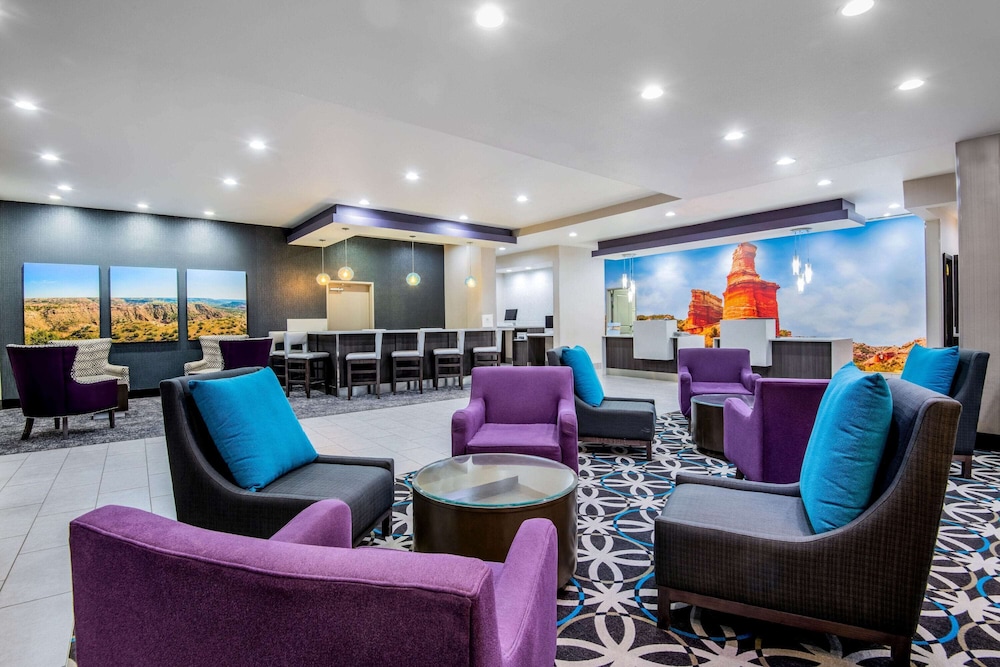 La Quinta Inn Suites By Wyndham Pampa 44/52