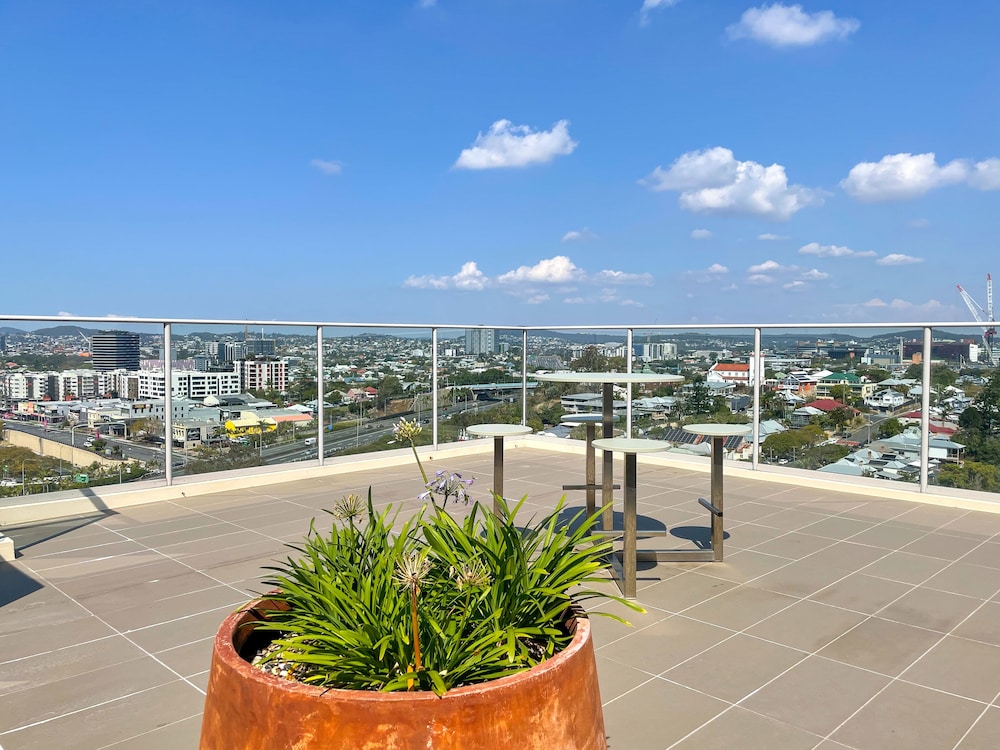 Hotel Diana South Brisbane 25/39