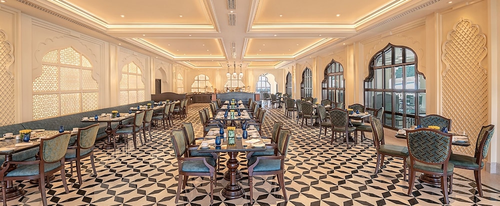 Aurika Udaipur - Luxury by Lemon Tree Hotels 35/50