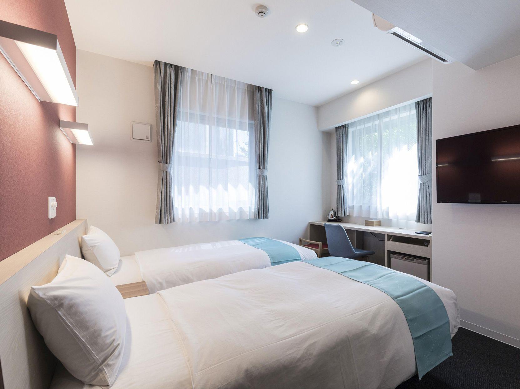 Light, 2 Double Beds