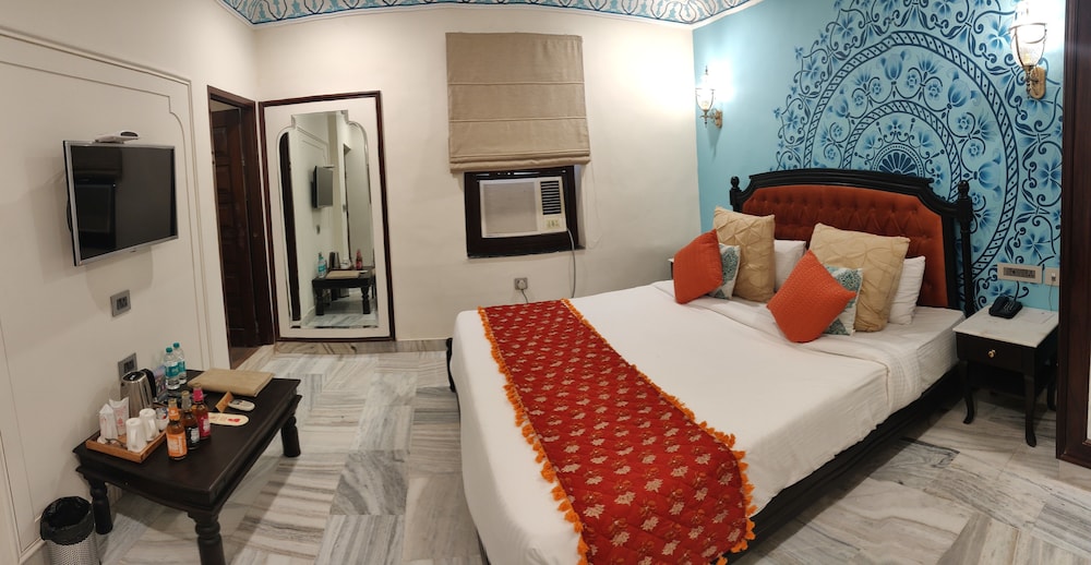 Laxmi Palace Heritage Boutique Hotel 12/65