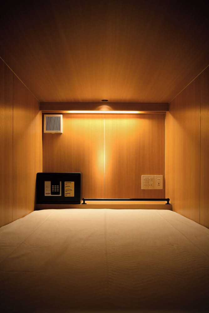 Tsukimi Hotel 27/46