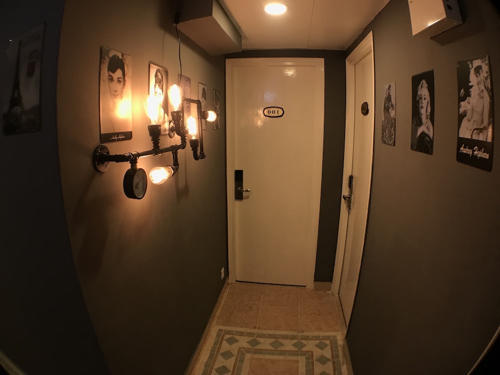 Soso Hostel 1/24