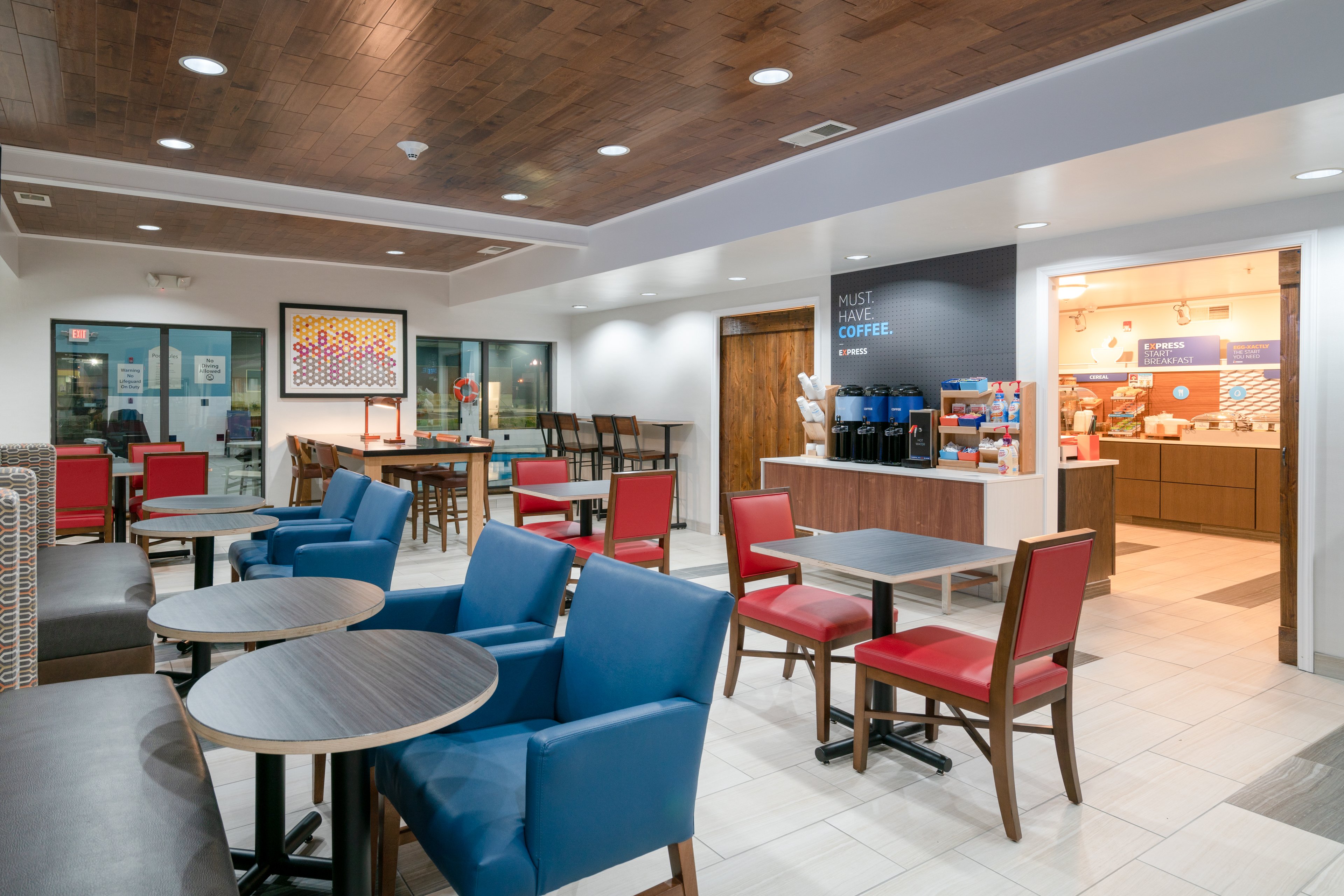 Holiday Inn Express Hotel Suites Elkins 44/60