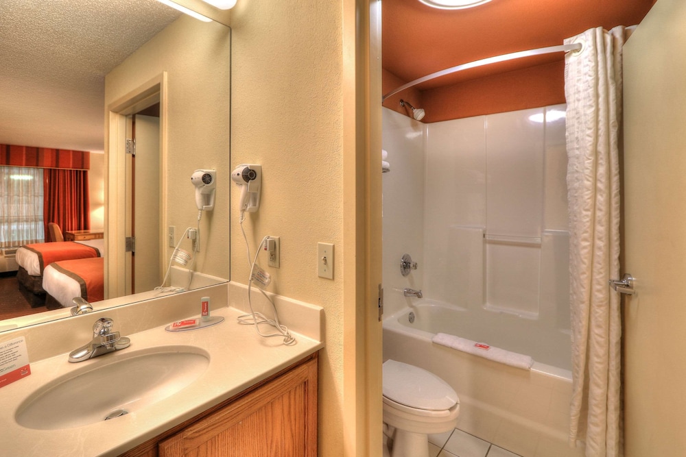 غرفة قياسية بسريرين كوين، Econo Lodge Pigeon Forge Riverside 10/10
