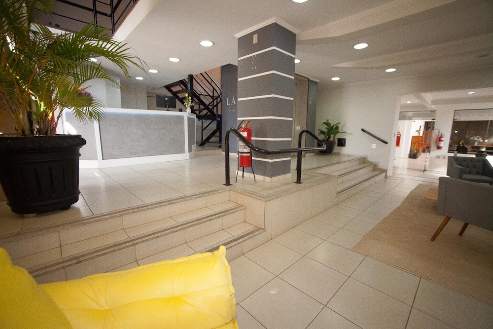 Laparos Hotel 3/24