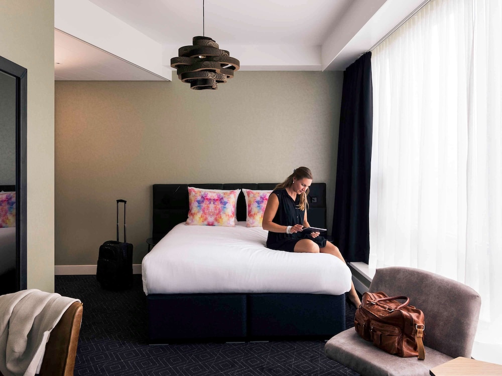 Mercure Hotel Amsterdam Sloterdijk Station 24/71