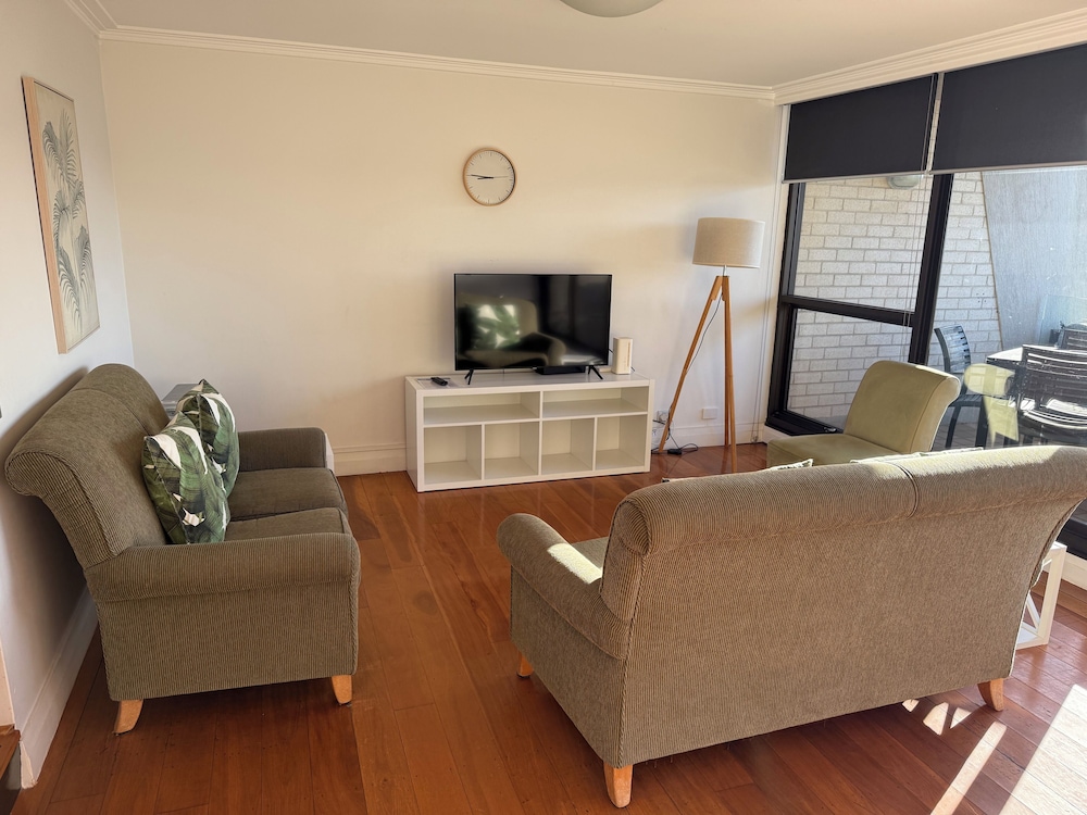 MANLY PARADISE MOTEL AND APARTMENTS 47/66