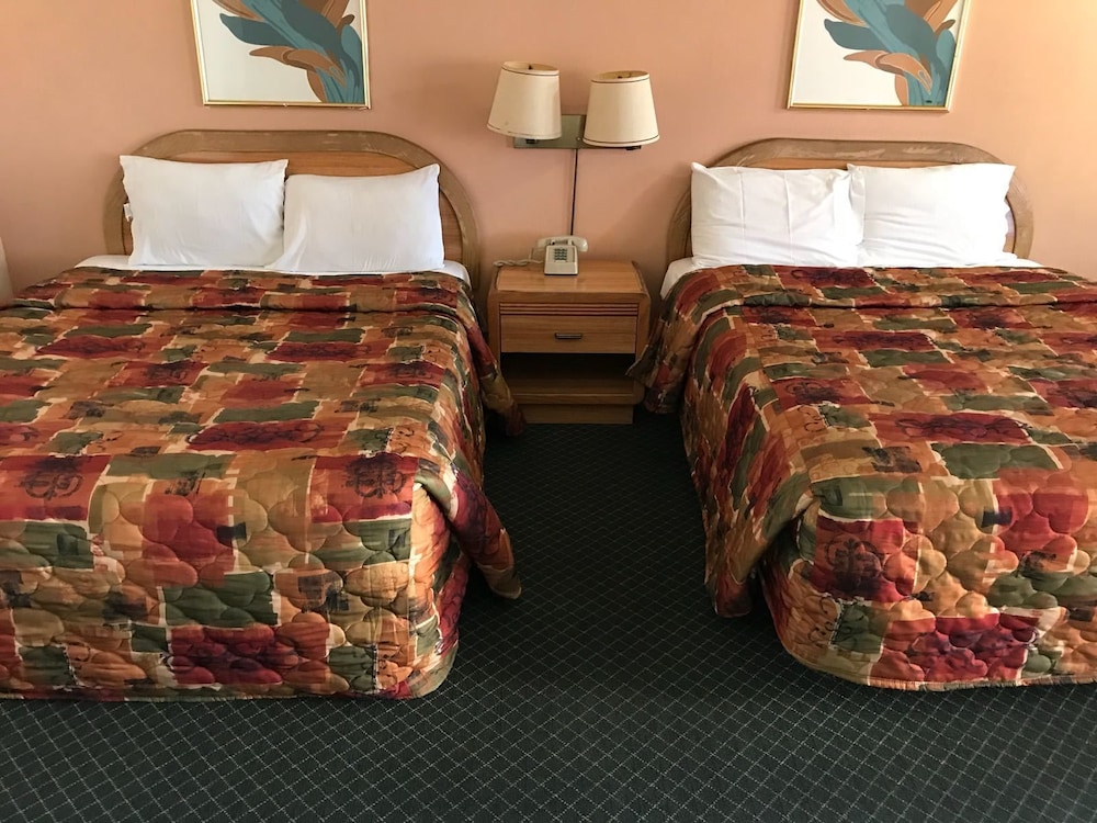ECONOMY INN BARSTOW 34/57