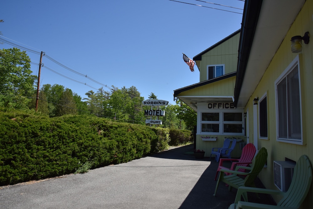 Robbins Motel 27/30
