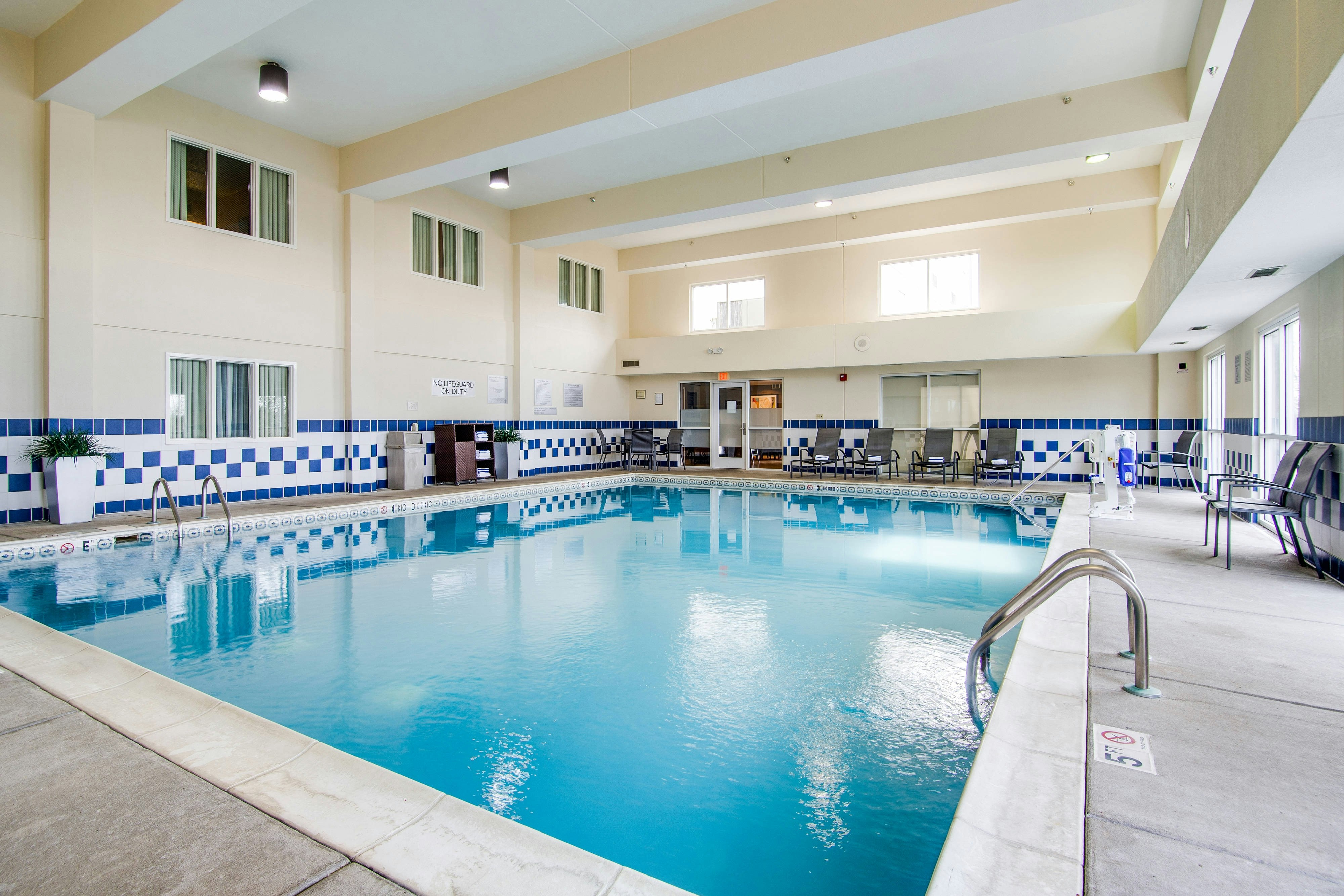Fairfield Inn Suites By Marriott Nashville Opryland 4/6