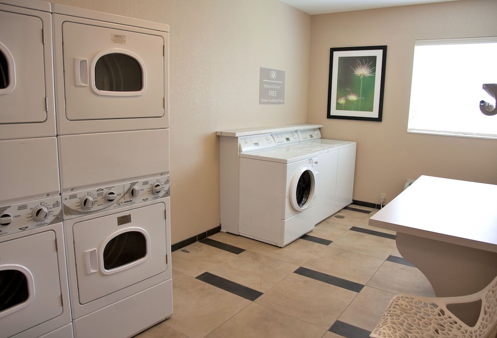 CANDLEWOOD SUITES ALEXANDRIA 18/41