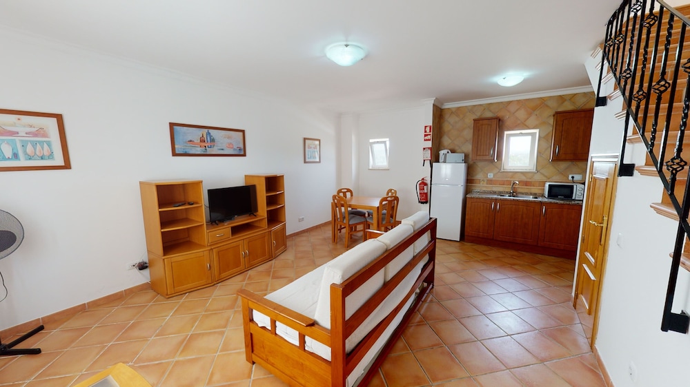 MONTE DOS AVOS VILLAGE 37/59