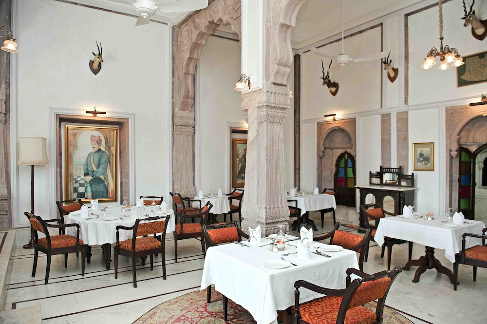 WelcomHeritage Bal Samand Lake Palace 25/47