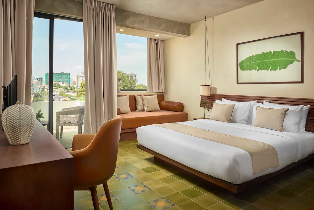 Penh House Hotel 17/74