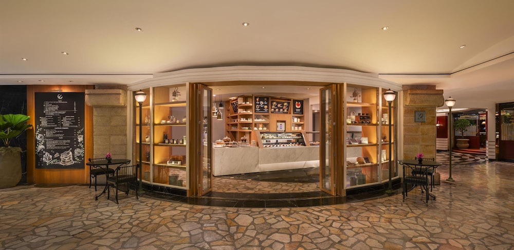 Grand Hyatt Erawan Bangkok 17/76