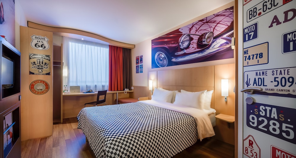 Ibis Warszawa Reduta 27/55