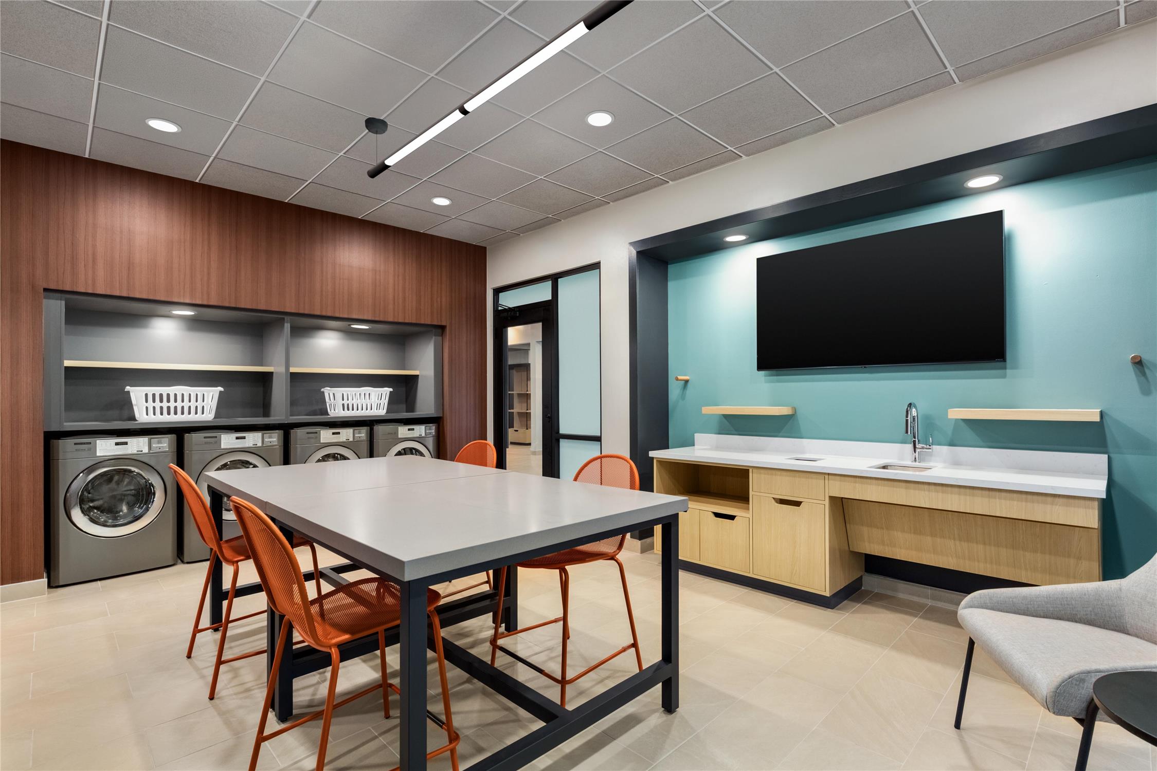 LivSmart Studios by Hilton Kokomo 29/35