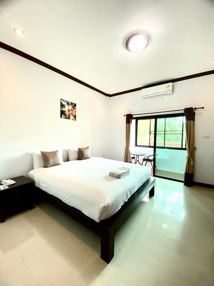 SUPERIOR, DOUBLE BED
