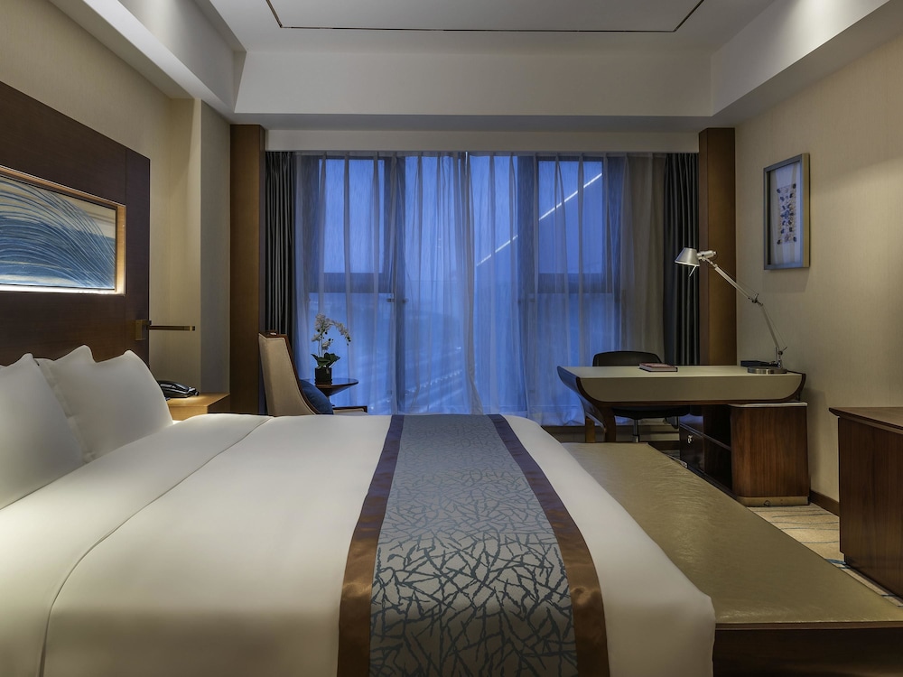Novotel Qingdao New Hope 27/72