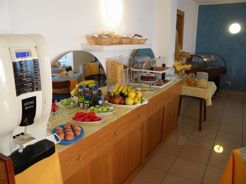 Hotel Eliani 40/47