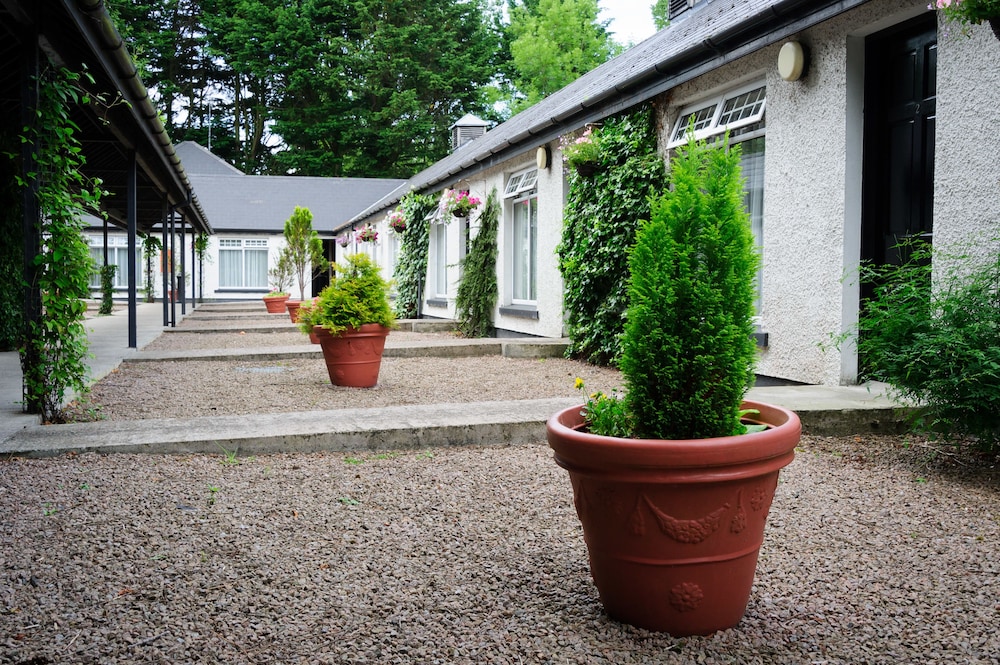Brown Trout Golf and Country Inn 26/32