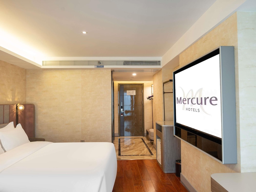 DELUXE, 2 QUEEN BEDS