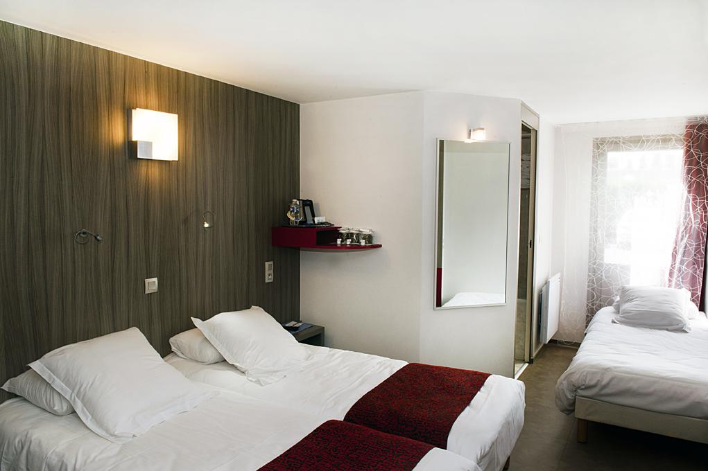 Brit Hotel La Ferte Bernard 11/21