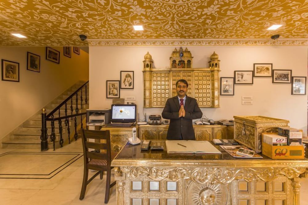 Hotel Umaid Residency 10/34