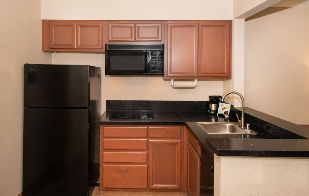 Larkspur Landing Extended Stay Suites South San Francisco 17/57